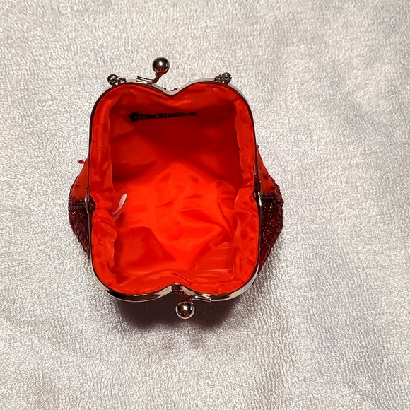 Vintage Red Beaded Satin Purse Christmas Valentine's Day Heart Chain Wristlet - Picture 6 of 8